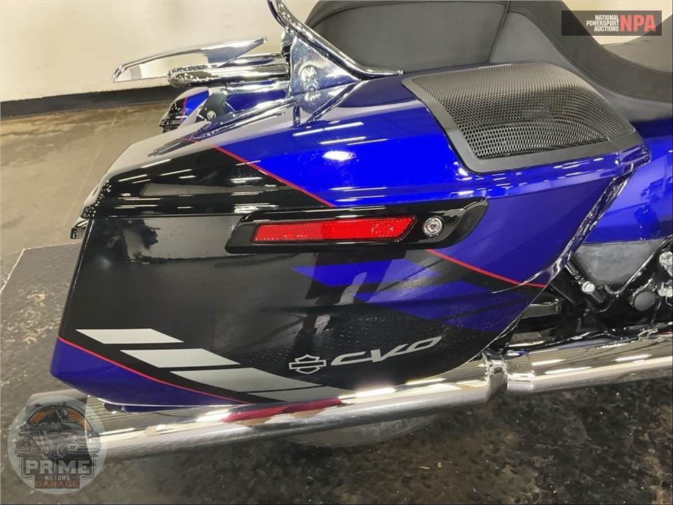 2025 Harley-Davidson FLTRXSE CVO ROAD GLIDE — фото 16