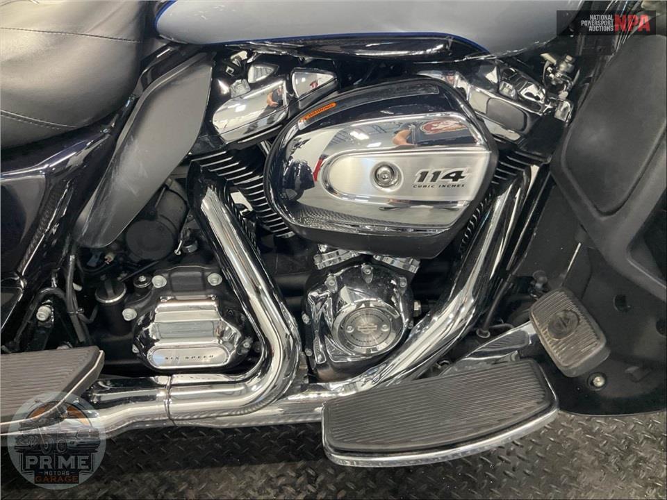 2019 Harley-Davidson FLHTCUTG TRI GLIDE ULTRA — фото 7