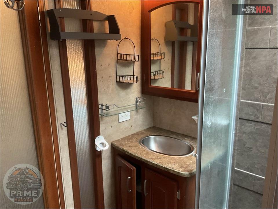 2010 Keystone Rv M-3640 RL - ALPINE FIFTH WHEEL SERIES — фото 23