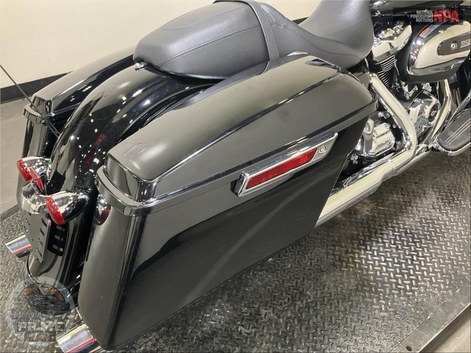 2023 Harley-Davidson FLHX STREET GLIDE — фото 17