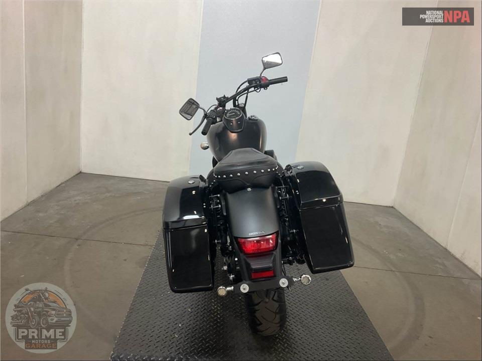 2017 Honda VT750C2B SHADOW PHANTOM — фото 4