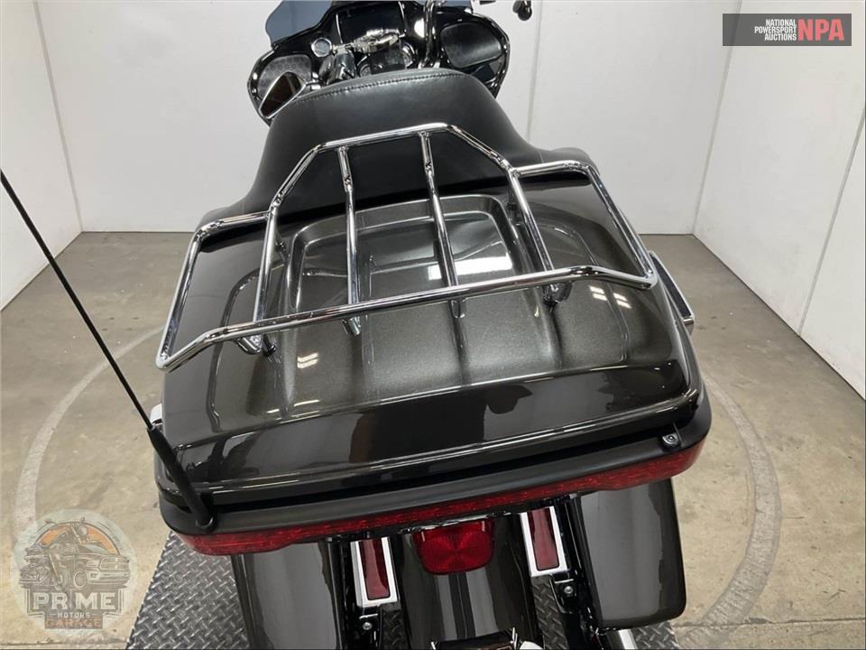 2019 Harley-Davidson FLTRU ROAD GLIDE ULTRA — фото 26