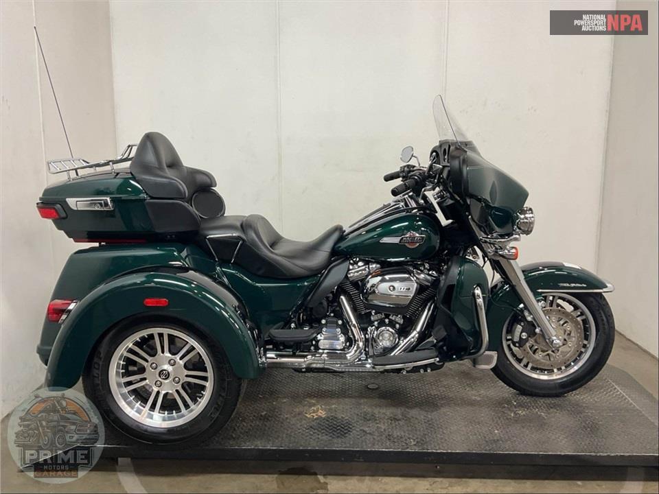 2024 Harley-Davidson FLHTCUTG TRI GLIDE ULTRA CLASSIC — фото 1