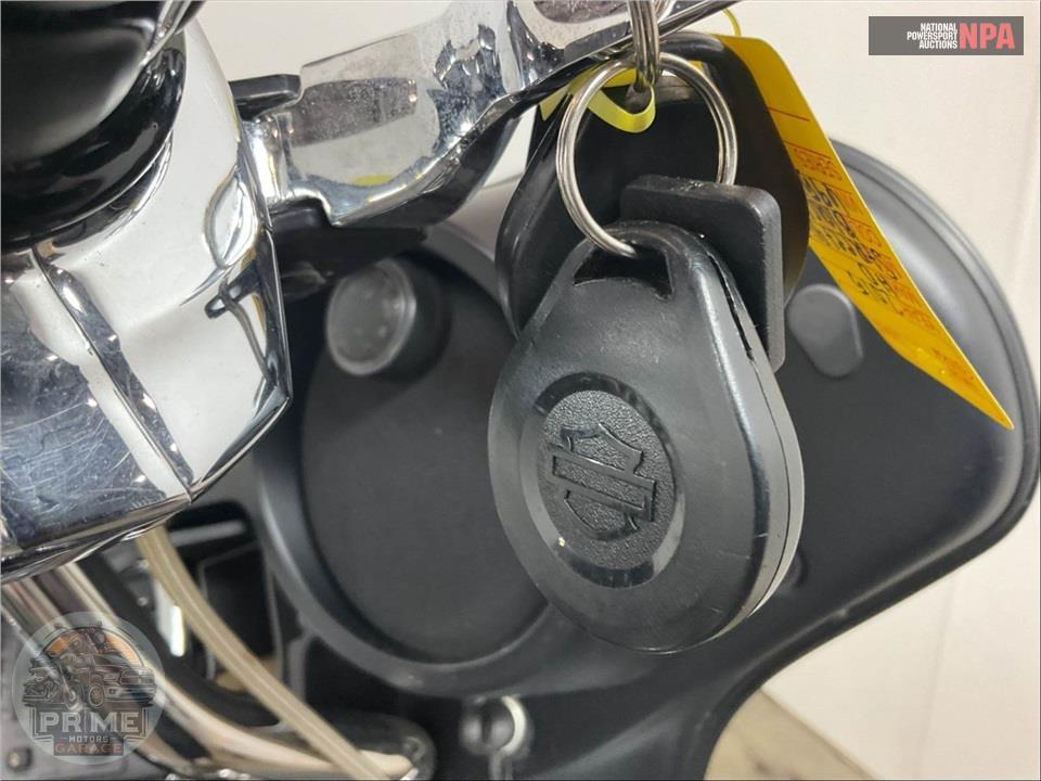 2015 Harley-Davidson FLHX STREET GLIDE — фото 10