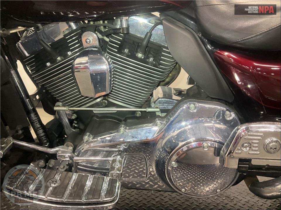 2015 Harley-Davidson FLHTK ELECTRA GLIDE ULTRA LIMITED — фото 7