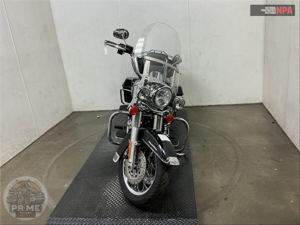 2015 Harley-Davidson FLHR ROAD KING — фото 2