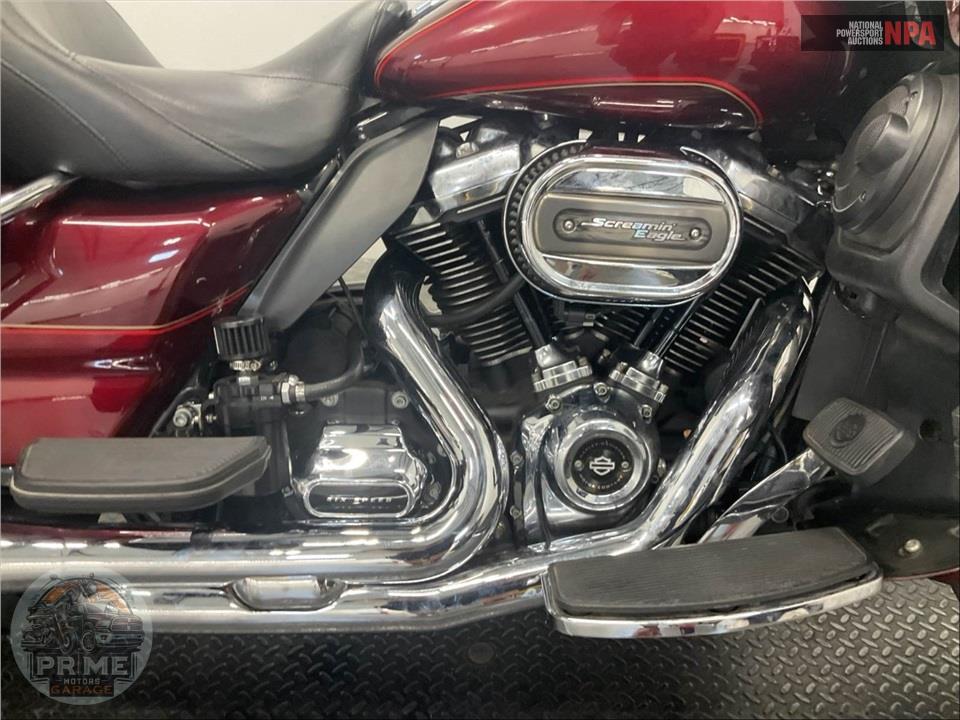 2017 Harley-Davidson FLTRU ROAD GLIDE ULTRA — фото 6