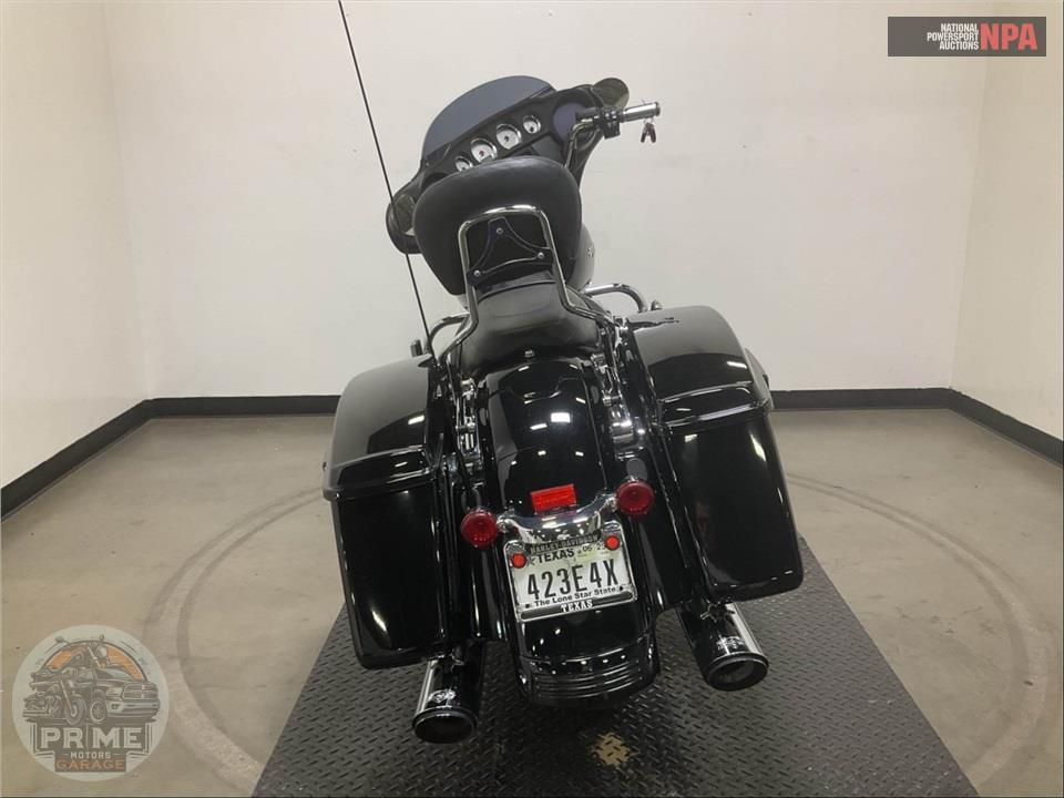 2016 Harley-Davidson FLHX STREET GLIDE — фото 4