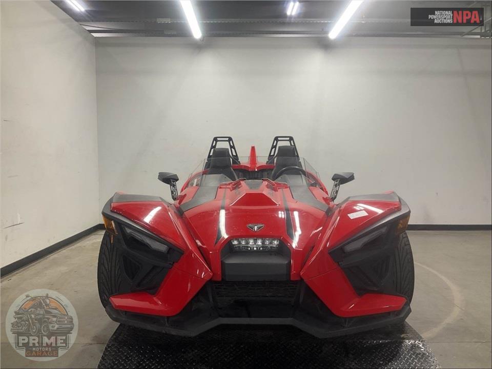 2021 Polaris SLINGSHOT SL AUTODRIVE — фото 2