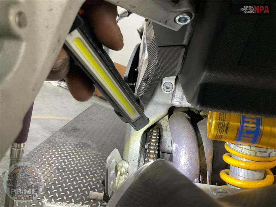 2014 Aprilia RSV4 FACTORY APRC — фото 10