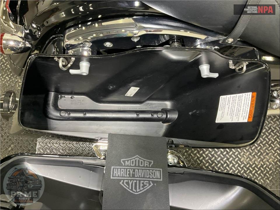 2020 Harley-Davidson FLHX STREET GLIDE — фото 24
