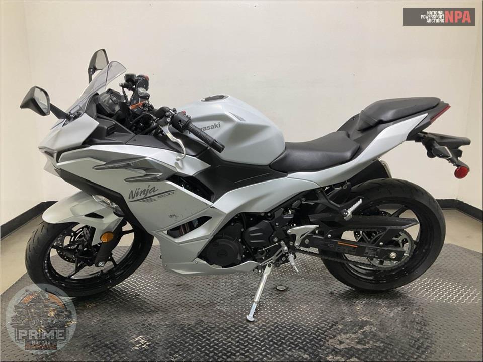 2025 Kawasaki EX500GSFNL NINJA 500 (ABS) — фото 3