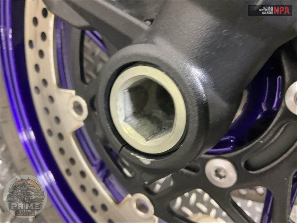 2025 Kawasaki ZX636KSFAL NINJA ZX-6R — фото 17