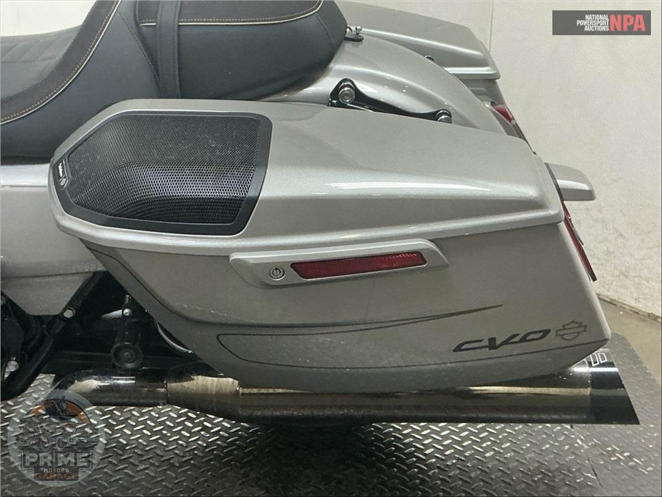 2023 Harley-Davidson FLTRXSE CVO ROAD GLIDE — фото 24