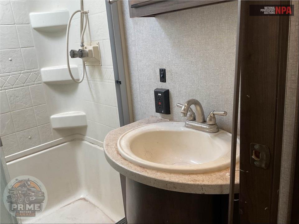 2018 Keystone Rv M-28 SGS - COUGAR FIFTH WHEEL SERIES — фото 17