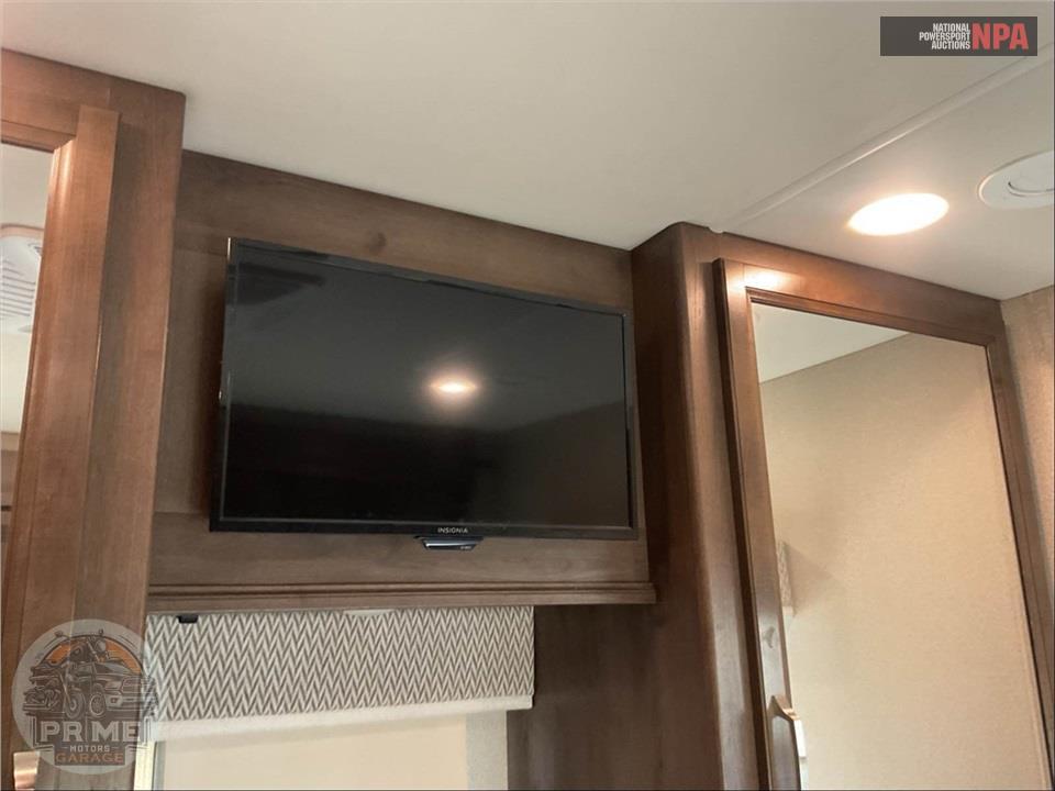 2019 Entegra Coach M-30X 450HP FORD - ESTEEM SERIES — фото 40