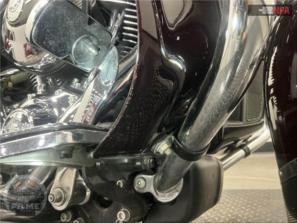 2014 Harley-Davidson FLHTK ELECTRA GLIDE ULTRA LIMITED — фото 16