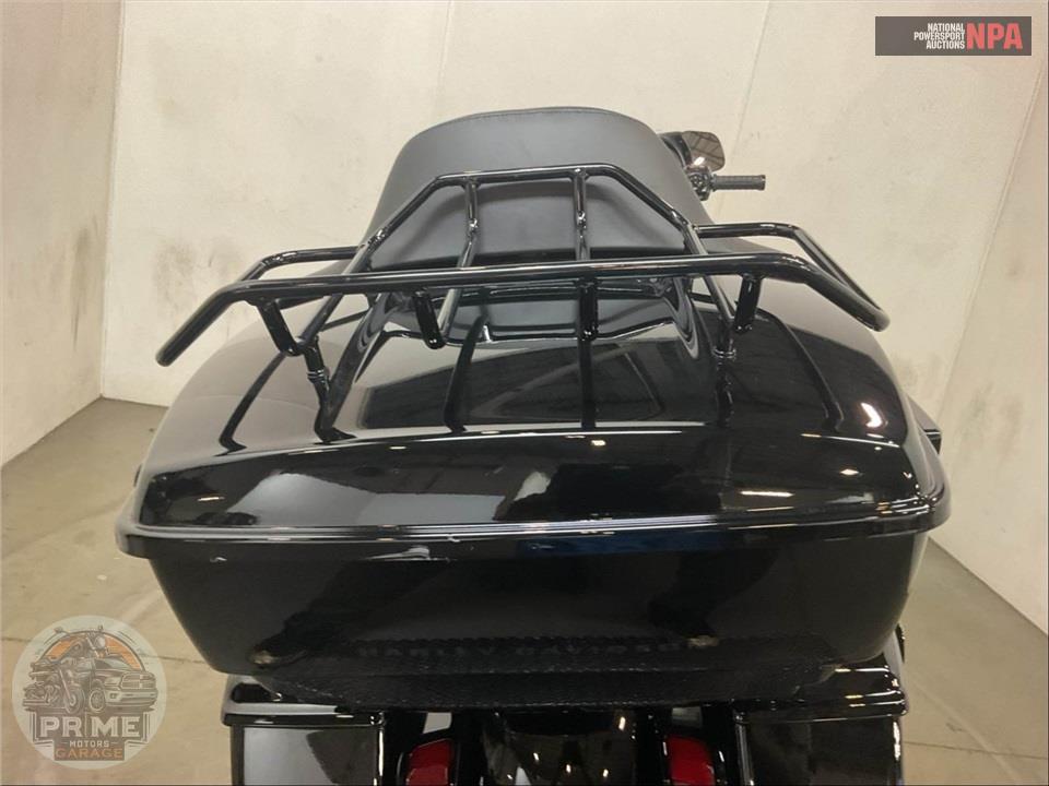 2025 Harley-Davidson FLHXU STEET GLIDE ULTRA — фото 19