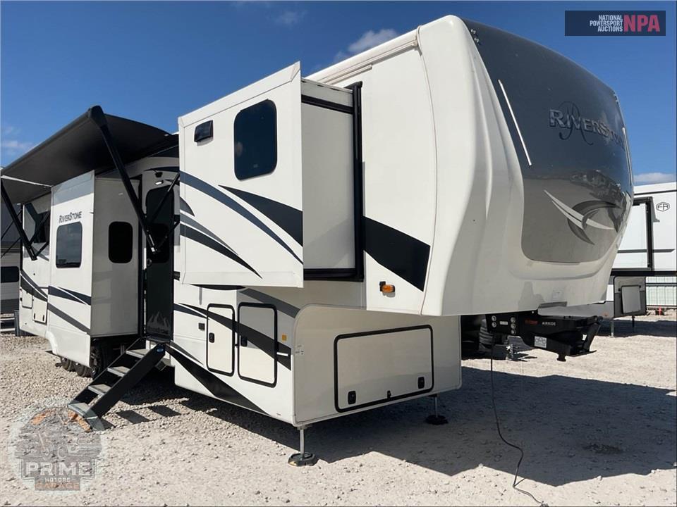 2024 Riverstone M-42FSKG - TOY HAULER TOY HAULER SERIES — фото 1