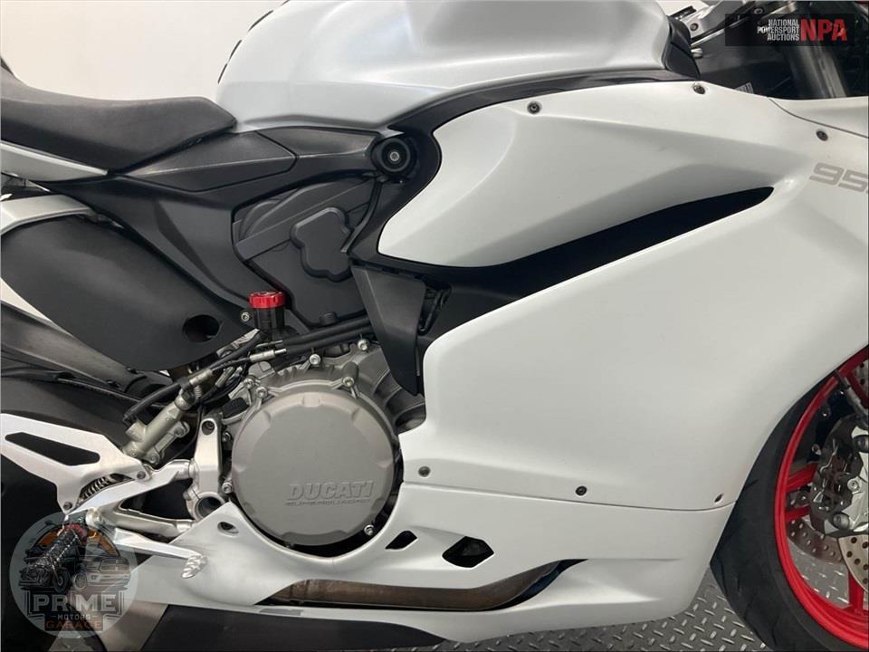 2017 Ducati 959 PANIGALE WHITE — фото 6