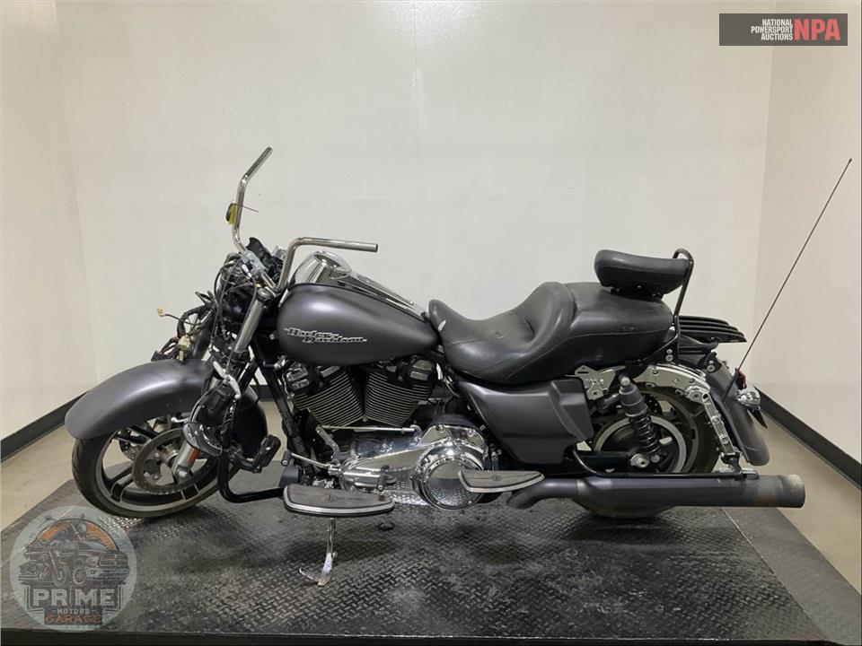2017 Harley-Davidson FLHXS STREET GLIDE SPECIAL — фото 3