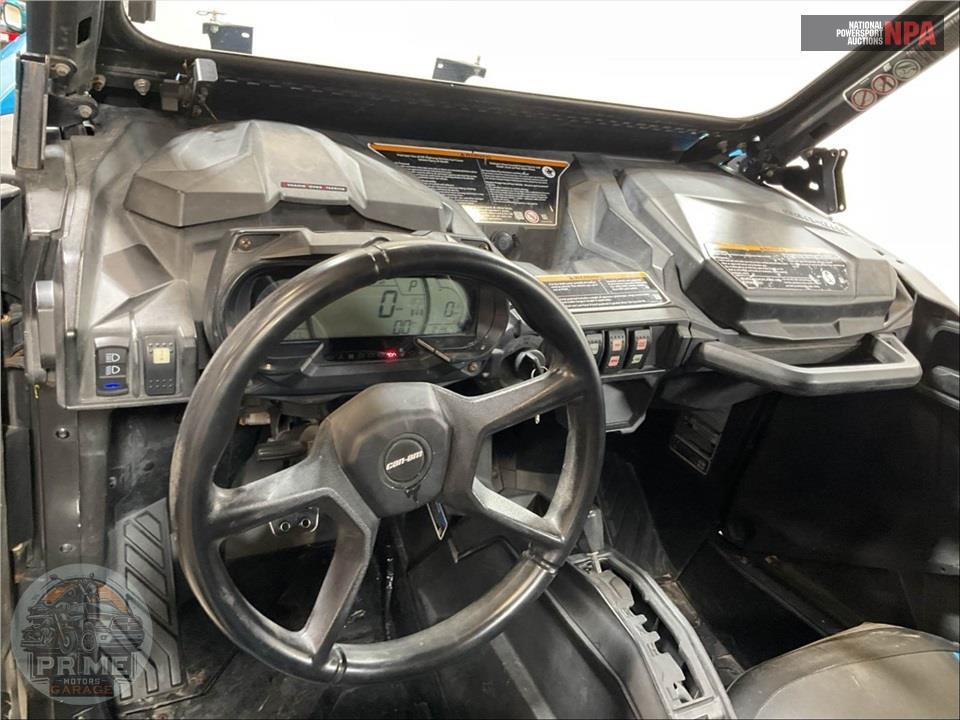 2019 Can-Am MAVERICK SPORT X RC 1000R — фото 8