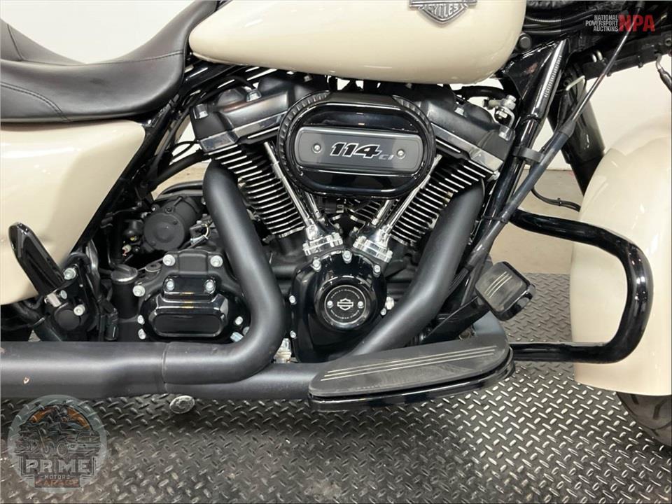 2022 Harley-Davidson FLHXS STREET GLIDE SPECIAL — фото 7
