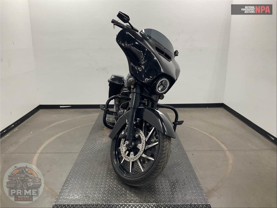 2019 Harley-Davidson FLHXS STREET GLIDE SPECIAL — фото 2