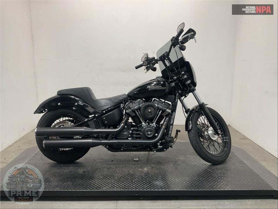 2018 Harley-Davidson FXBB STREET BOB — фото 1
