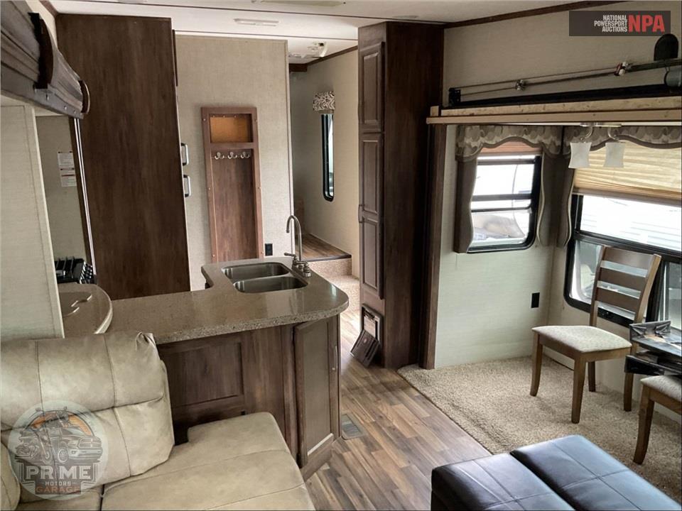 2017 Keystone Rv M-29 RES - COUGAR X-LITE FIFTH WHEEL SERIES — фото 8