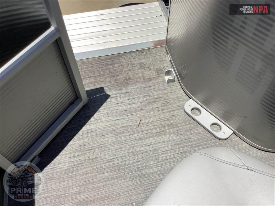 2023 Bennington Pontoons 22 SS(*)S SERIES L=23/E=1-90HP YAMAHA OB — фото 35