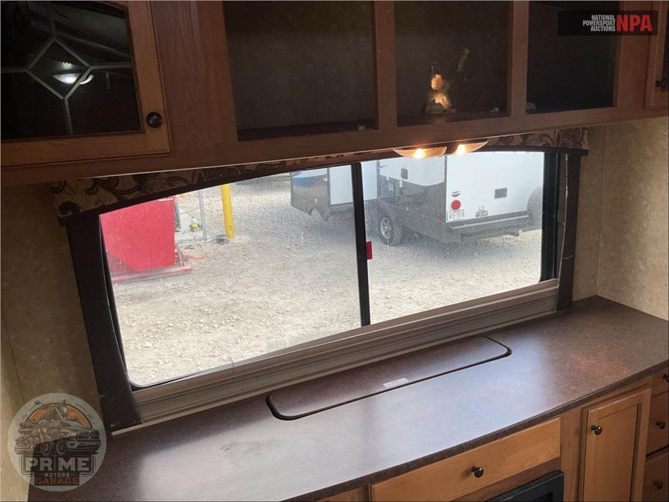 2014 Crossroads Rv M-34 RE - SUNSET TRAIL RESERVE FIFTH WHEEL SERIES — фото 31