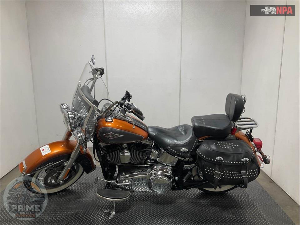 2015 Harley-Davidson FLSTC HERITAGE SOFTAIL CLASSIC — фото 3