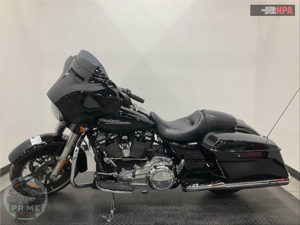 2017 Harley-Davidson FLHXS STREET GLIDE SPECIAL — фото 3