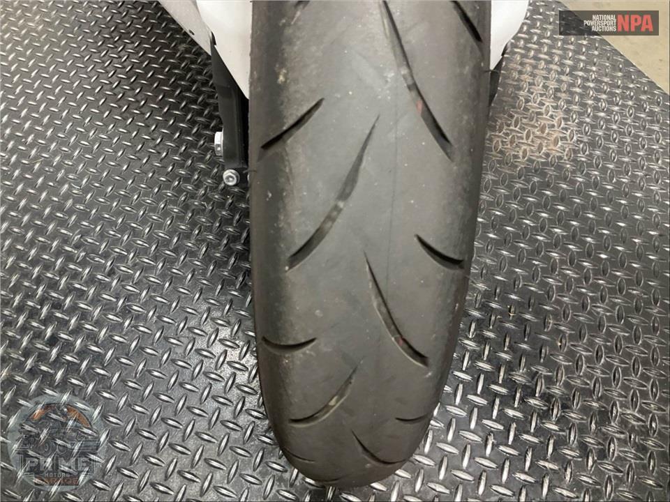2025 Honda CBR1000RR — фото 17
