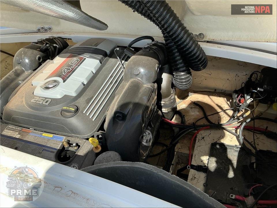2024 Hurricane Boat SS 205 SUNDECK SPORT SERIES L=21/E=1 250HP MERC SD — фото 8