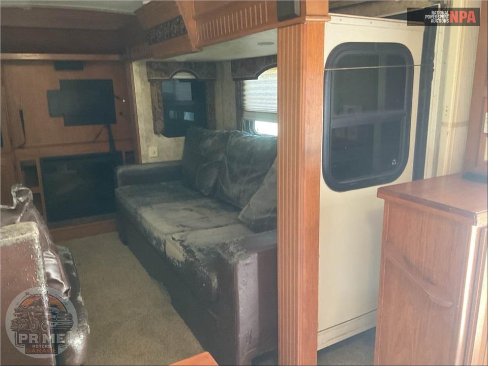 2012 Keystone Rv M-3750 FL - MONTANA BIG SKY FIFTH WHEEL SERIES — фото 32