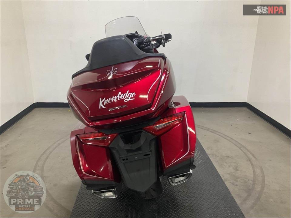 2018 Honda GL1800D GOLDWING TOUR DCT (RED) — фото 4