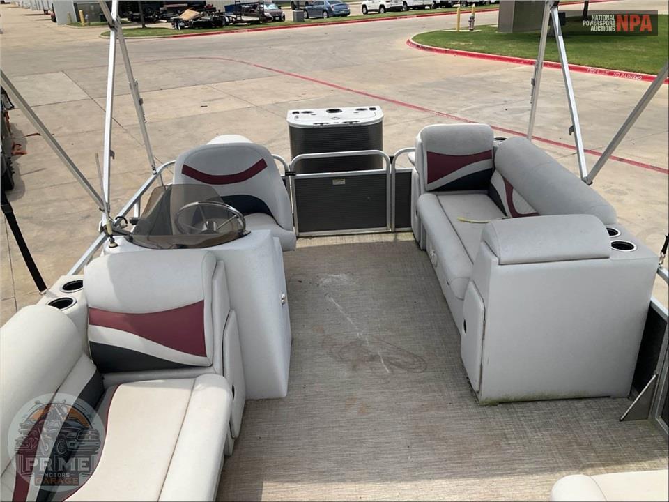 2021 Apex Marine 818 CTR FISHTAIL QWEST EDGE SERIES L=19/E=1 50HP EVINRUDE OB — фото 19