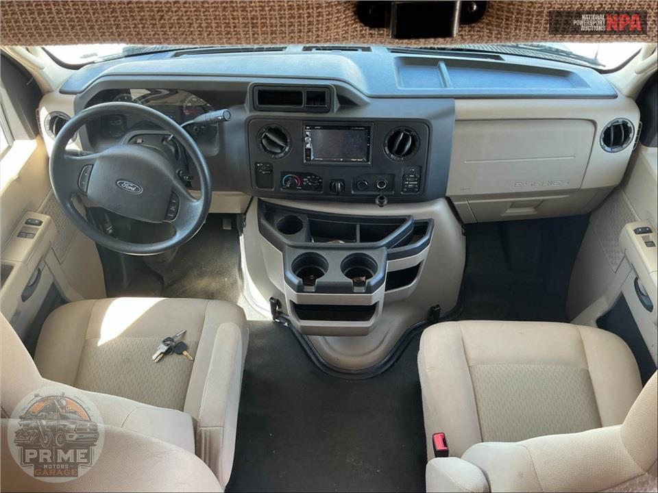 2019 Thor Motor Coach M-22FE E350-V10 - FREEDOM ELITE SERIES — фото 16