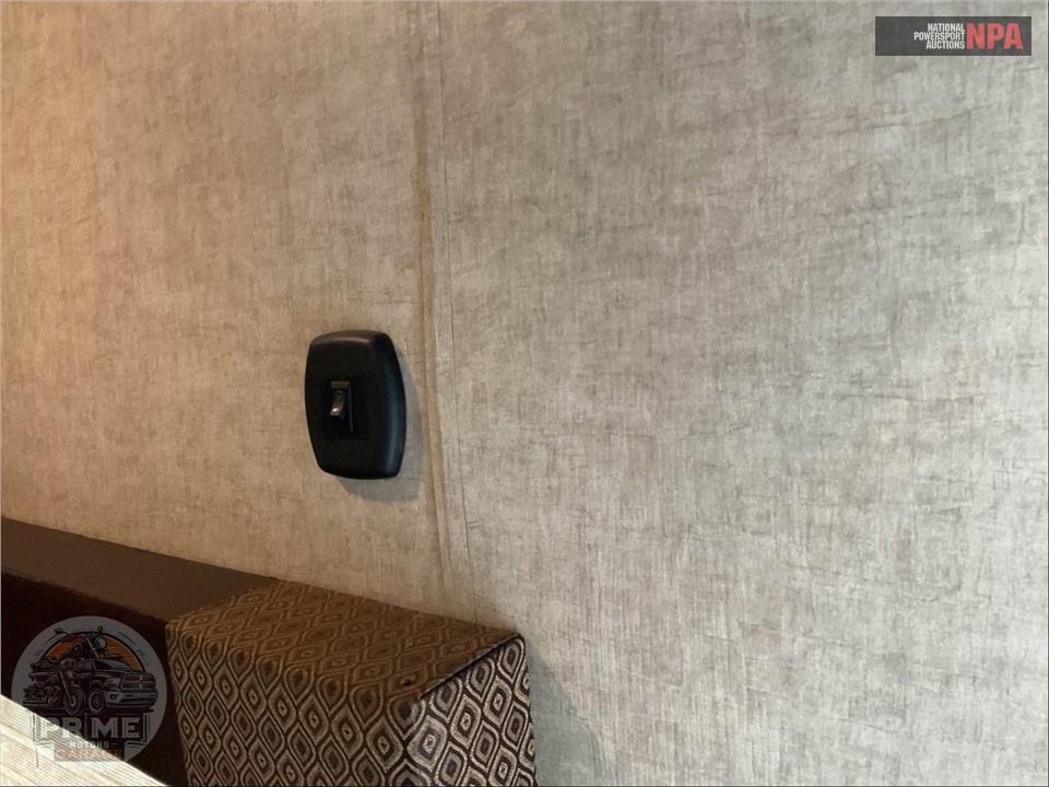 2015 Keystone Rv M-303 - IMPACT TOY HAULER SERIES — фото 33