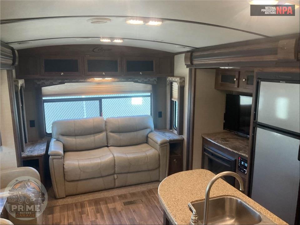 2017 Keystone Rv M-30 RLI COUGAR X-LITE SERIES — фото 6