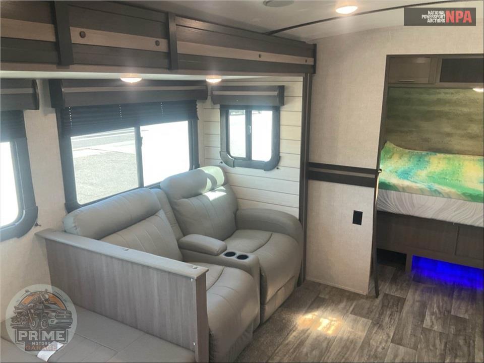 2021 Crossroads Rv M-253 RB - SUNSET TRAIL SUPER LITE SERIES — фото 6