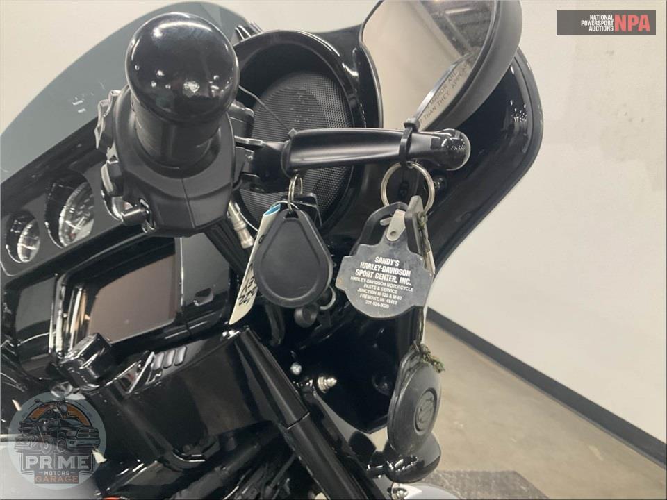 2022 Harley-Davidson FLHXS STREET GLIDE SPECIAL — фото 10