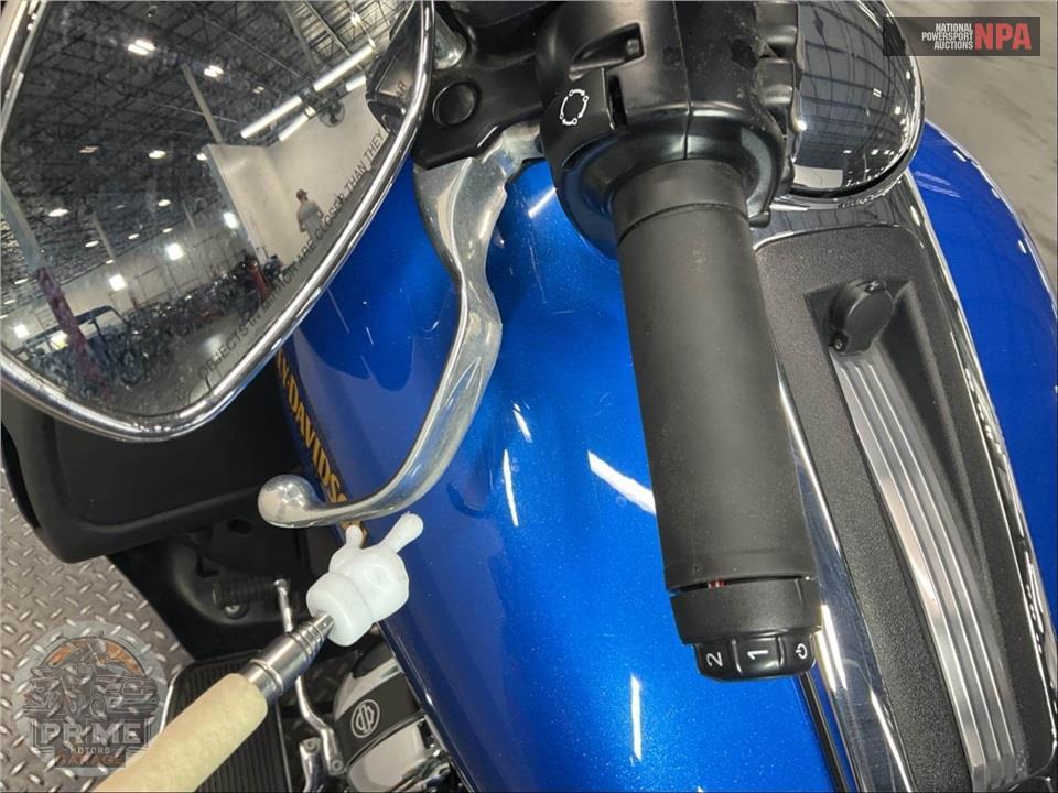 2017 Harley-Davidson FLHTK ULTRA LIMITED — фото 26