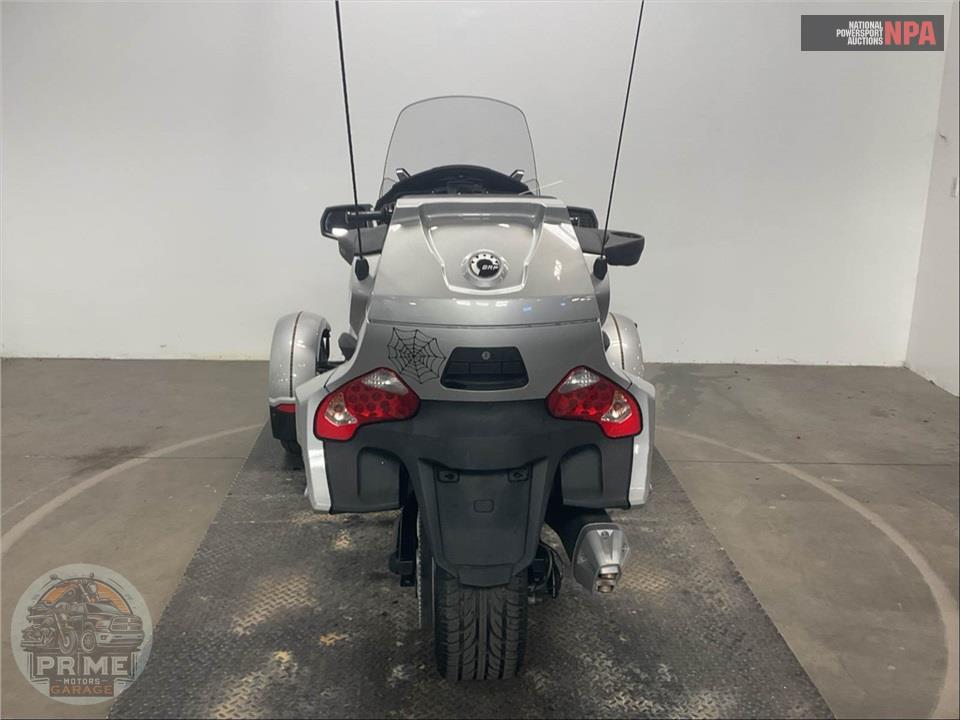 2010 Can-Am SPYDER RT SE5 AUDIO & CONVENIENCE PACKAGE — фото 4