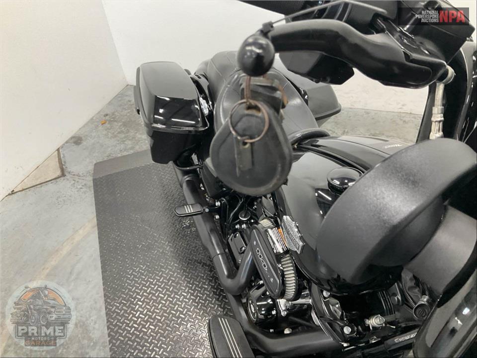 2021 Harley-Davidson FLHXS STREET GLIDE SPECIAL — фото 11