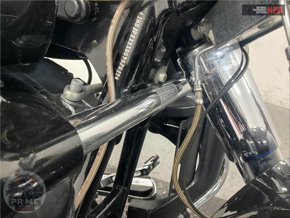 2013 Harley-Davidson FLHTCUSE8 SCREAMIN EG ANN — фото 12
