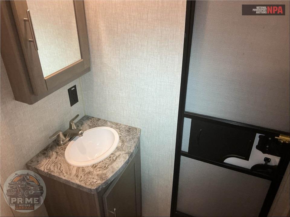 2021 Crossroads Rv M-331 BH SUNSET TRAIL SUPER LITE SERIES — фото 18