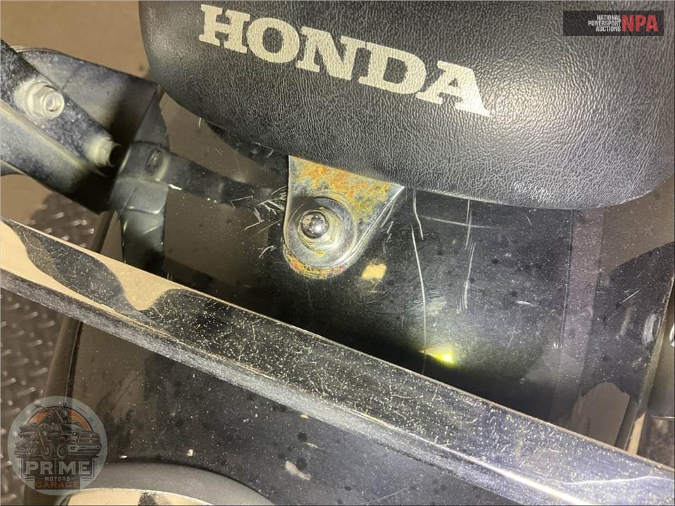 2004 Honda VT1100C24 SHADOW SABRE — фото 21
